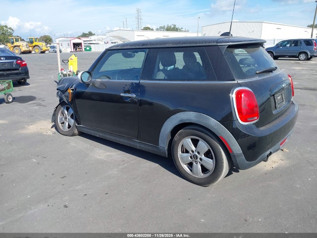 2016 MINI HARDTOP WMWXP5C59G2D14050 Photo 2