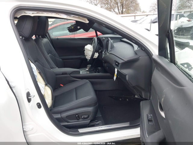 Продажа на аукционе авто 2025 Lexus Ux 300h Premium, vin: JTHYBJAH4S2017915, номер лота: 43802201