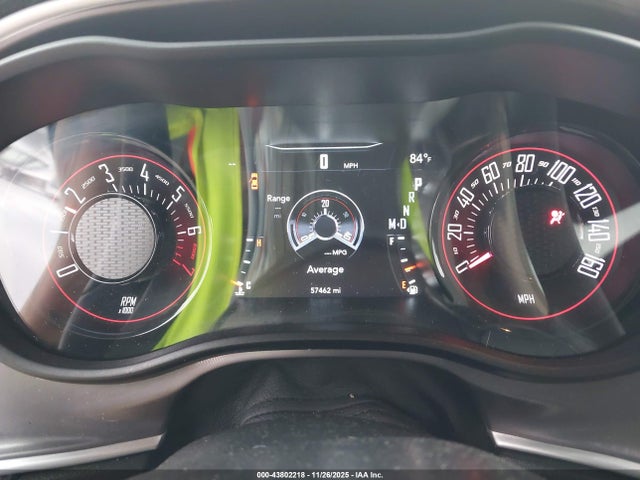 Продажа на аукционе авто 2022 Dodge Challenger Sxt Awd, vin: 2C3CDZGG3NH151978, номер лота: 43802218