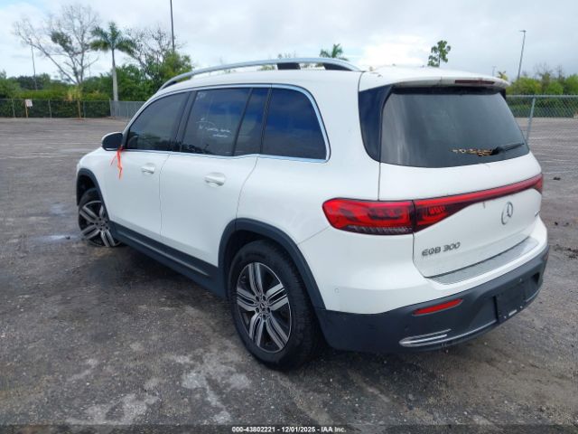 2023 MERCEDES-BENZ EQB 300 SUV W1N9M0KB8PN054114 Photo 2