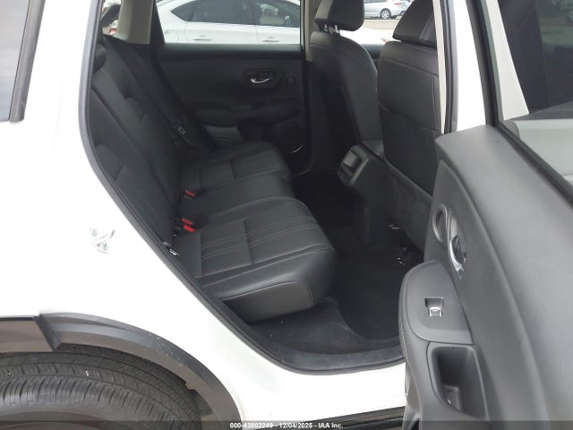 2025 HONDA HR-V 3CZRZ1H74SM716186 Photo 7