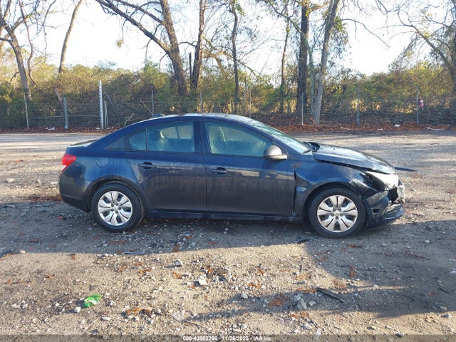 1G1PC5SH5G7210061 Chevrolet Cruze Limited Ls Auto
