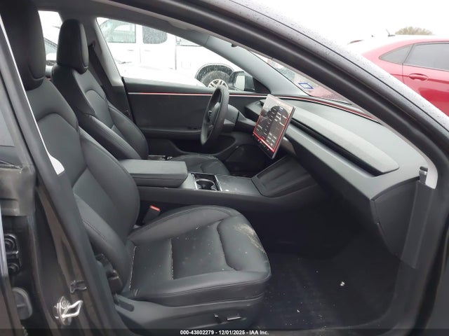 2024 TESLA MODEL 3 5YJ3E1EB1RF718248 Photo 4