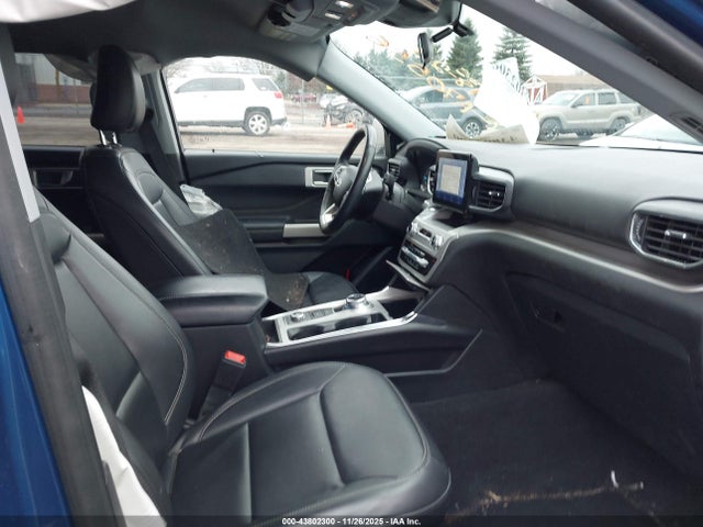 2022 FORD EXPLORER 1FMSK8DH5NGA70556 Photo 4