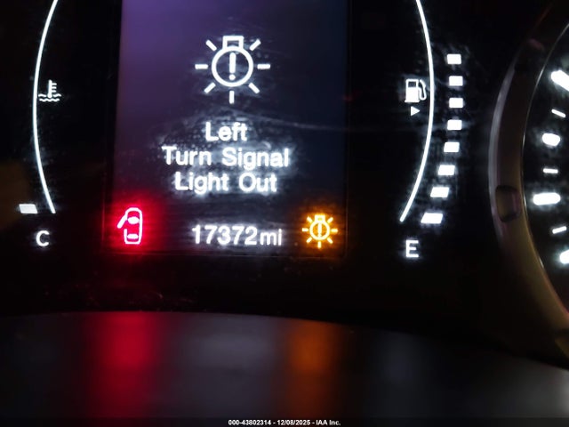 2023 JEEP RENEGADE ZACNJDB13PPP62580 Photo 6