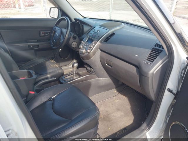 2010 KIA SOUL KNDJT2A28A7169554 Photo 4