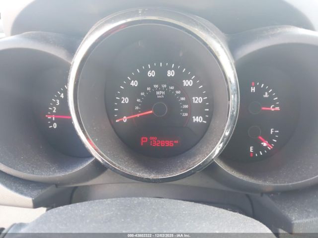 2010 KIA SOUL KNDJT2A28A7169554 Photo 6