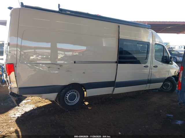W1W40CHY4NT094584 Mercedes-Benz Sprinter 2500 High Roof I4