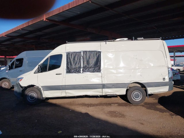 W1W40CHY4NT094584 Mercedes-Benz Sprinter 2500 High Roof I4