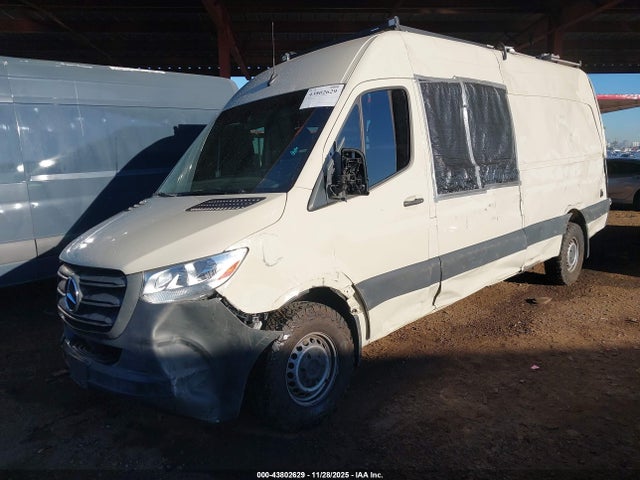 W1W40CHY4NT094584 Mercedes-Benz Sprinter 2500 High Roof I4