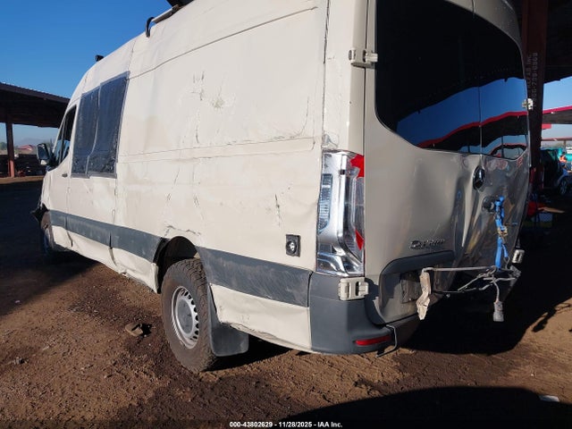 W1W40CHY4NT094584 Mercedes-Benz Sprinter 2500 High Roof I4