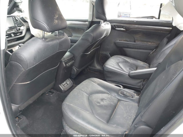 2022 TOYOTA HIGHLANDER 5TDDZRBH6NS594029 Photo 7