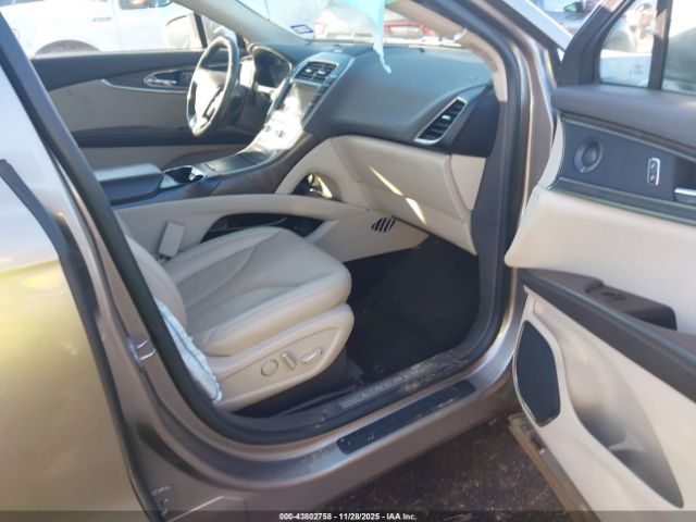 2020 LINCOLN NAUTILUS 2LMPJ8KP9LBL10588 Photo 4