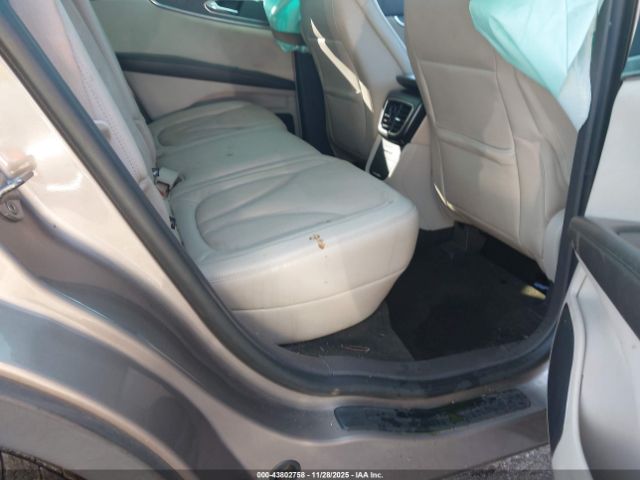 2020 LINCOLN NAUTILUS 2LMPJ8KP9LBL10588 Photo 7