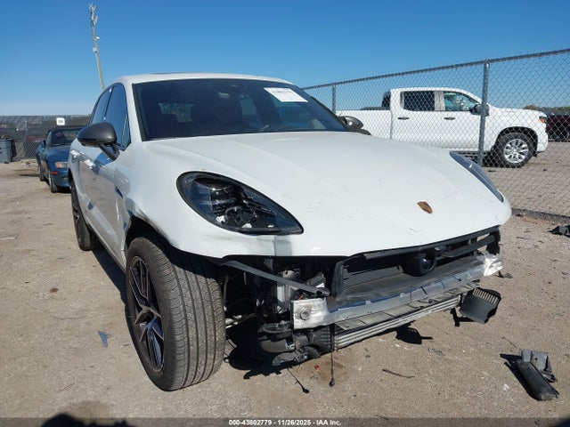 2024 PORSCHE MACAN WP1AA2A53RLB17413