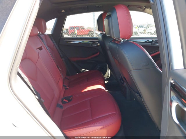 2024 PORSCHE MACAN WP1AA2A53RLB17413 Photo 7
