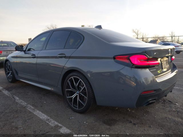 2022 BMW 530 WBA13BJ09NWX59401 Photo 2