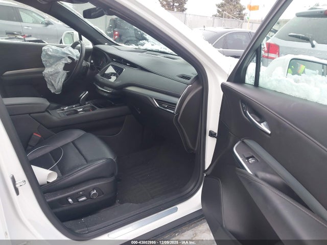 2020 CADILLAC XT4 1GYFZDR44LF015321 Photo 4