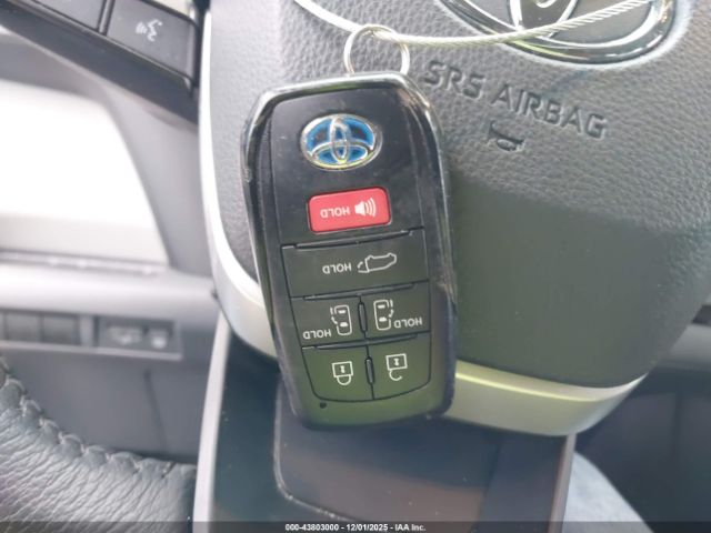 2024 TOYOTA SIENNA 5TDYRKEC1RS212519 Photo 10