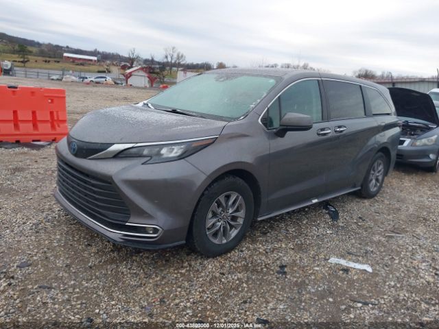 2024 TOYOTA SIENNA 5TDYRKEC1RS212519 Photo 1