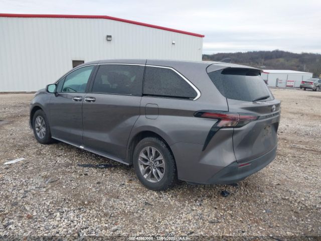 2024 TOYOTA SIENNA 5TDYRKEC1RS212519 Photo 2