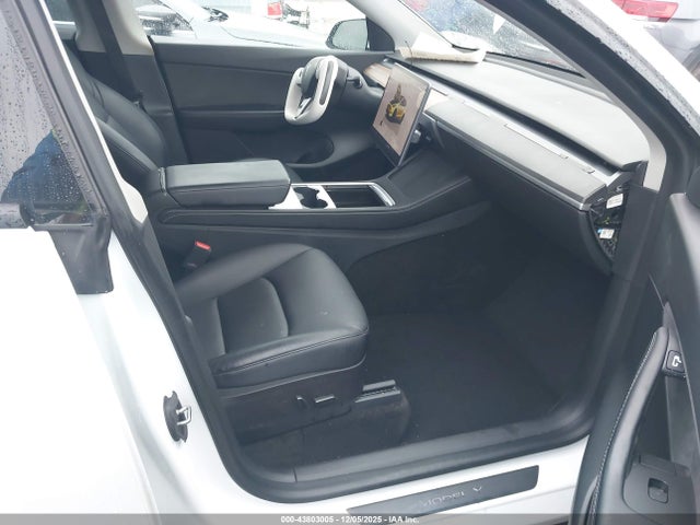 2022 TESLA MODEL Y 7SAYGDEE9NF374614 Photo 4