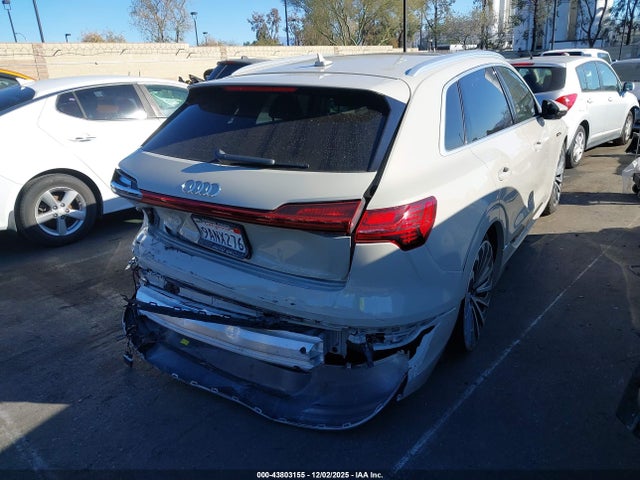 2019 AUDI E-TRON WA1VAAGE7KB025022 Photo 5