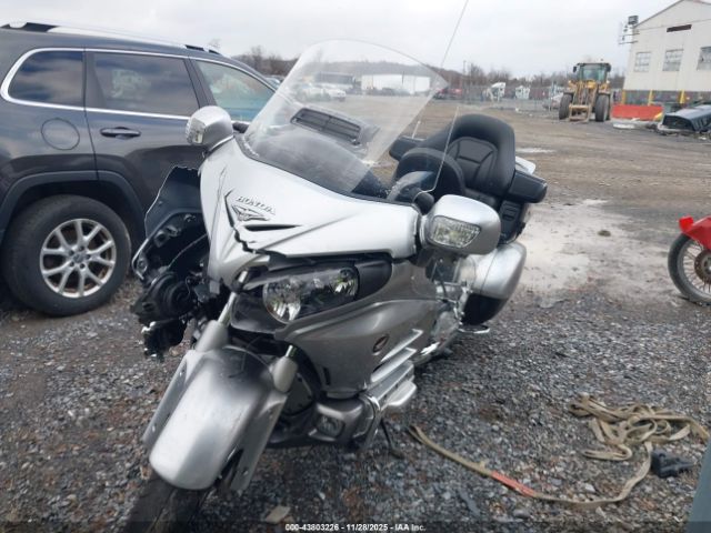 2015 HONDA GL1800 JH2SC68G2FK300728 Photo 4