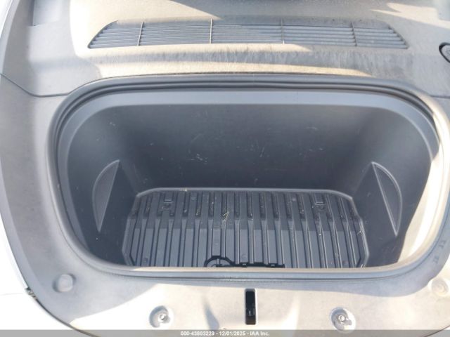 2022 TESLA MODEL Y 7SAYGDEF9NF548786 Photo 9