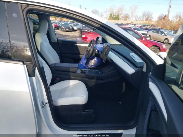 2022 TESLA MODEL Y 7SAYGDEF9NF548786 Photo 4