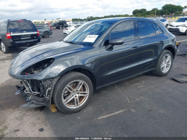 2020 PORSCHE MACAN WP1AA2A54LLB06735 Photo 1