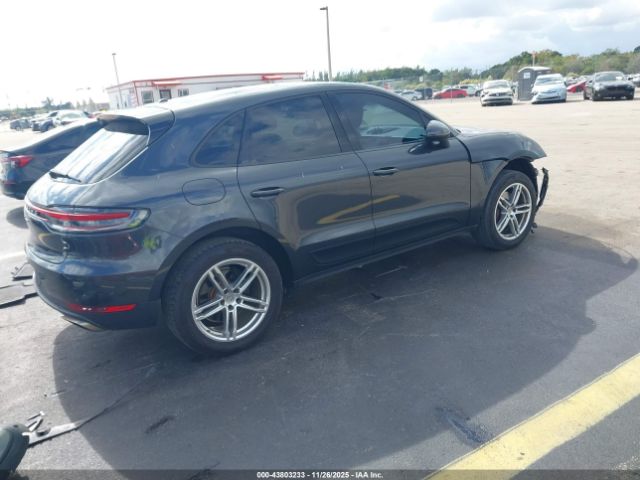 2020 PORSCHE MACAN WP1AA2A54LLB06735 Photo 3