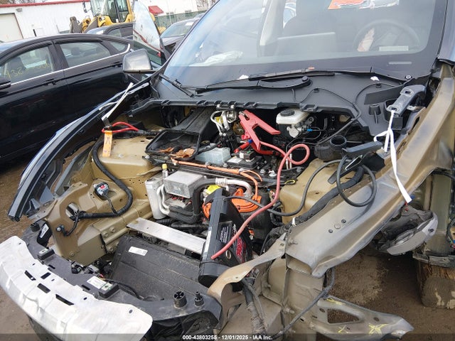 2025 TESLA MODEL Y 7SAYGDEE8SF290411 Photo 9