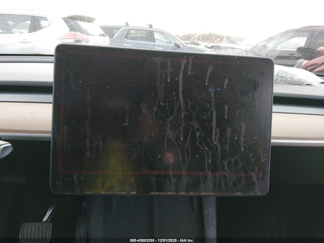 2025 TESLA MODEL Y 7SAYGDEE8SF290411 Photo 6