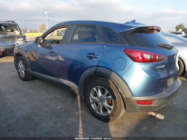 2018 MAZDA CX-3 JM1DKDB79J0314793 Photo 2