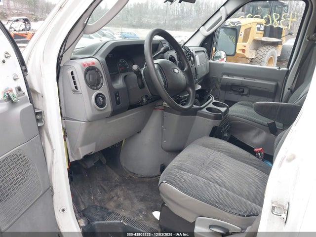 43803322 :رقم المزاد ، 1FDWE3FS6BDB07888 vin ، 2011 Ford E-350 Cutaway مزاد بيع