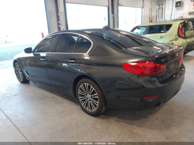 2018 BMW 530I WBAJA7C57JWC77079 Photo 2