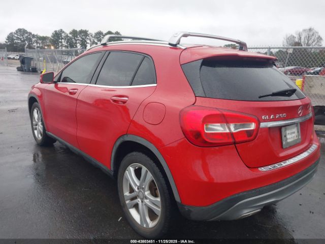 2016 MERCEDES-BENZ GLA 250 WDCTG4GB7GJ245853 Photo 2