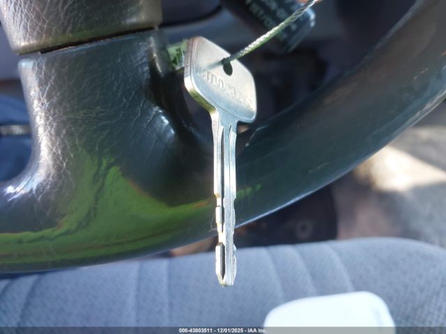 2002 TOYOTA TUNDRA 5TBBT44152S251194 Photo 10