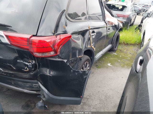 Mitsubishi Outlander Se 2018 JA4AD3A3XJJ003688 Image 4