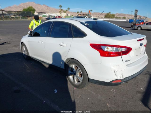 2014 FORD FOCUS 1FADP3F26EL349800 Photo 2