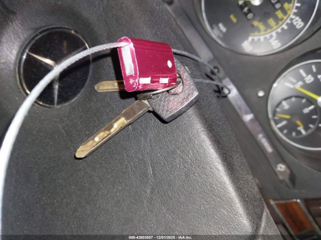 1983 MERCEDES-BENZ 380 WDBBA45A1DB021379 Photo 10