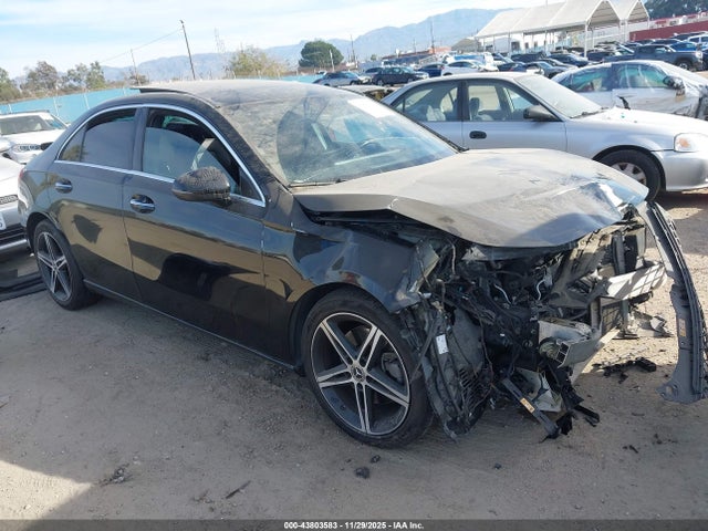 2021 MERCEDES-BENZ A 220 W1K3G4EB6MJ287523