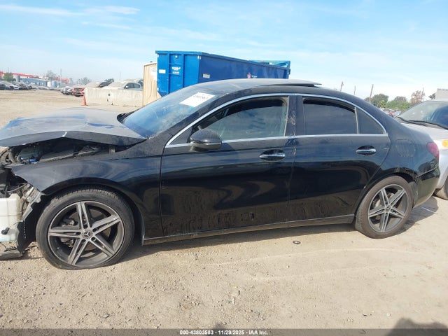 Mercedes-Benz A 220 2021 W1K3G4EB6MJ287523 Image 15