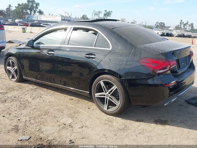 2021 MERCEDES-BENZ A 220 W1K3G4EB6MJ287523 Photo 2