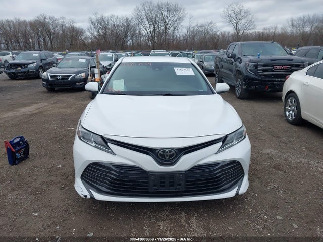 4T1B11HK5JU591613 Toyota CAMRY LE
