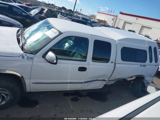 43803689 :رقم المزاد ، 2GTEK19T7X1532122 vin ، 1999 Gmc Sierra 1500 Sle مزاد بيع