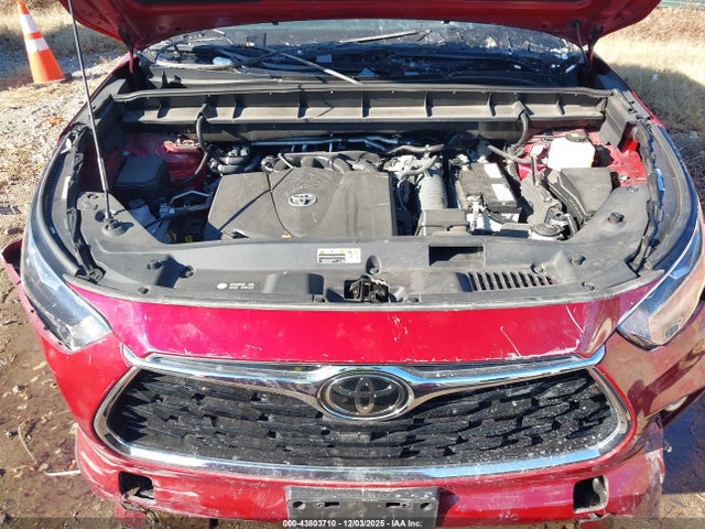 2022 TOYOTA HIGHLANDER 5TDDZRBH6NS569390 Photo 9