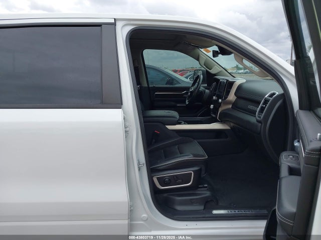 2022 RAM 1500 1C6RREJT3NN276502 Photo 4