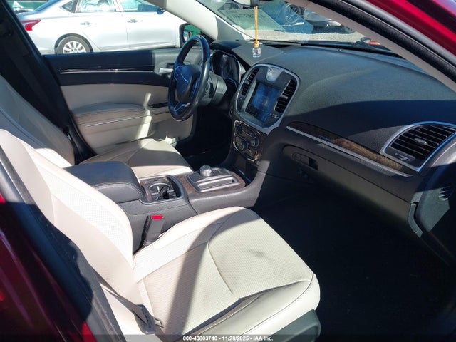 Продаж на аукціоні авто 2018 Chrysler 300 Limited, vin: 2C3CCAEG7JH319932, номер лоту: 43803740